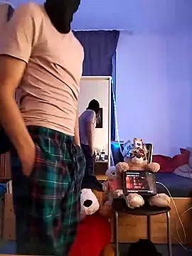 Snapshot of Dennis_2024 chatting on January 13, 2025, 8:26 pm Dennis 2024 online show from January 13, 2025, 8:26 pm