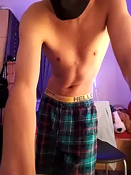 Snapshot of Dennis_2024 chatting on January 24, 2025, 11:37 am Dennis 2024 online show from January 24, 2025, 11:37 am