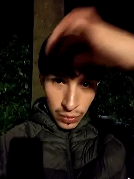 Snapshot of Dennis_2024 chatting on October 18, 2025, 1:08 am Dennis 2024 online show from October 18, 2025, 1:08 am