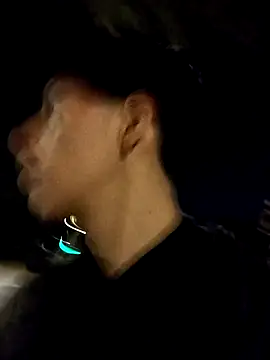 Snapshot of Dennis_2024 chatting on November 1, 2025, 12:45 am Dennis 2024 online show from November 1, 2025, 12:45 am