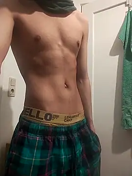 Dennis 2024 online show from March 8, 2026, 8:34 pm