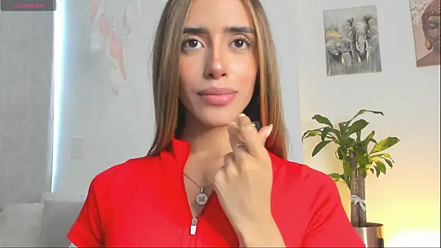 Snapshot of StormiRusso chatting on September 27, 2025, 10:04 pm StormiRusso online show from September 27, 2025, 10:04 pm