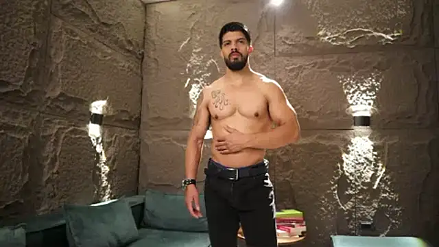 Snapshot of DannSaenz chatting on March 4, 2025, 11:08 am DannSaenz online show from March 4, 2025, 11:08 am