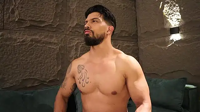 Snapshot of DannSaenz chatting on March 6, 2025, 10:36 pm DannSaenz online show from March 6, 2025, 10:36 pm