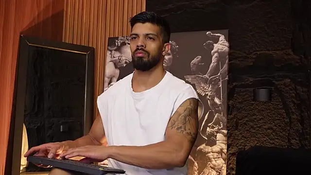 Snapshot of DannSaenz chatting on September 10, 2025, 10:48 am DannSaenz online show from September 10, 2025, 10:48 am