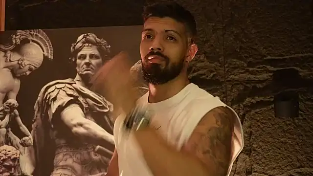 Snapshot of DannSaenz chatting on September 19, 2025, 12:06 pm DannSaenz online show from September 19, 2025, 12:06 pm