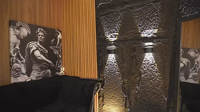 Snapshot of DannSaenz chatting on October 4, 2025, 7:23 pm DannSaenz online show from October 4, 2025, 7:23 pm