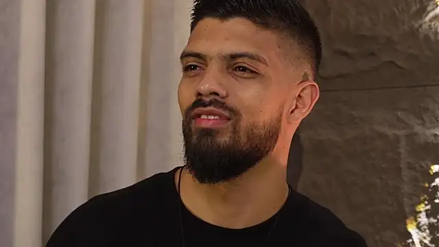 Snapshot of DannSaenz chatting on November 8, 2025, 6:57 am DannSaenz online show from November 8, 2025, 6:57 am