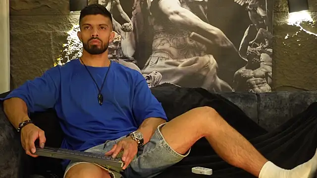 Snapshot of DannSaenz chatting on November 29, 2025, 9:18 pm DannSaenz online show from November 29, 2025, 9:18 pm