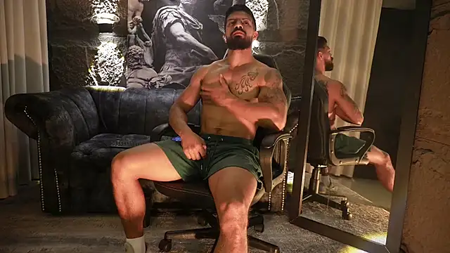 Snapshot of DannSaenz chatting on January 18, 2026, 1:31 am DannSaenz online show from January 18, 2026, 1:31 am