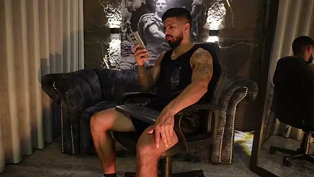 Snapshot of DannSaenz chatting on February 6, 2026, 1:58 pm DannSaenz online show from February 6, 2026, 1:58 pm