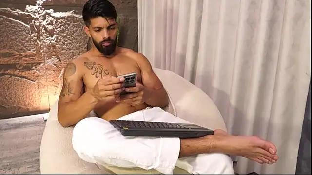 DannSaenz online show from April 27, 2026, 6:50 pm