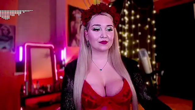 Snapshot of AllisonBlack_ chatting on December 16, 2024, 10:03 pm AllisonBlack online show from December 16, 2024, 10:03 pm