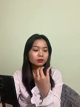 Maeve2k5 online show from January 6, 2025, 9:52 am