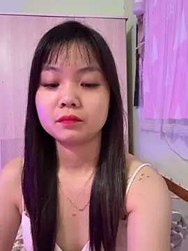 Maeve2k5 online show from October 16, 2025, 1:06 am