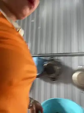 Linaannn online show from March 9, 2025, 2:39 am