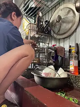 Linaannn online show from March 4, 2026, 2:28 am