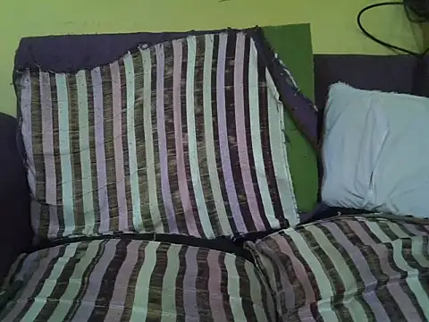 Snapshot of Thicky_ridder chatting on February 28, 2025, 1:25 pm Thicky ridder online show from February 28, 2025, 1:25 pm