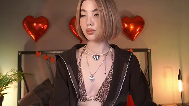 LindaThacker online show from February 19, 2025, 8:01 am