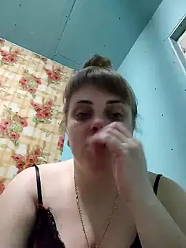 CoddessCrystal online show from February 5, 2025, 5:09 am