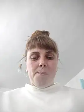 CoddessCrystal online show from January 9, 2026, 9:01 am