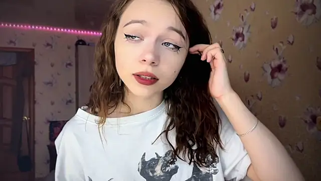  SofiaBrown online show from December 5, 2024, 12:08 am