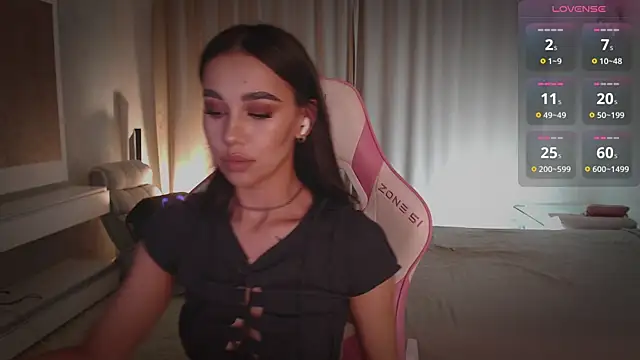 Snapshot of march_mellow chatting on January 19, 2025, 6:43 pm march mellow online show from January 19, 2025, 6:43 pm