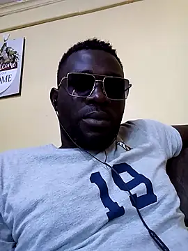 Snapshot of ClinDi chatting on January 6, 2025, 2:03 pm ClinDi online show from January 6, 2025, 2:03 pm