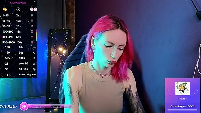  HelenCarter online show from June 15, 2026, 8:55 pm