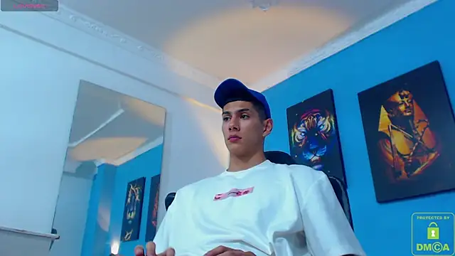 Snapshot of Valerio_20 chatting on January 13, 2025, 11:49 pm Valerio 20 online show from January 13, 2025, 11:49 pm