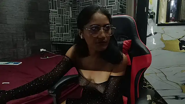 AdelinaMiran90 online show from March 12, 2026, 3:45 am