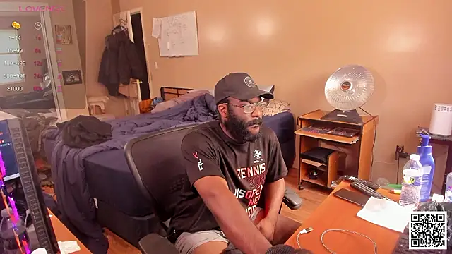 Snapshot of MrChuckDailyXXX chatting on December 3, 2024, 2:05 pm MrChuckDailyXXX online show from December 3, 2024, 2:05 pm