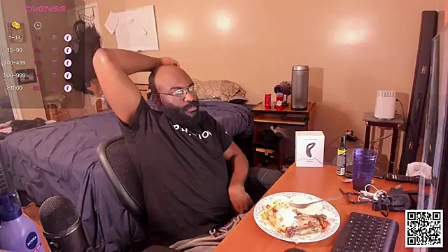 Snapshot of MrChuckDailyXXX chatting on December 11, 2024, 9:12 pm MrChuckDailyXXX online show from December 11, 2024, 9:12 pm