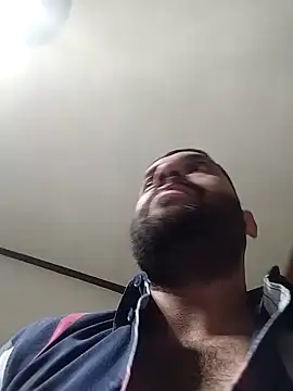 Snapshot of Rober2230 chatting on December 20, 2024, 2:38 pm Rober2230 online show from December 20, 2024, 2:38 pm