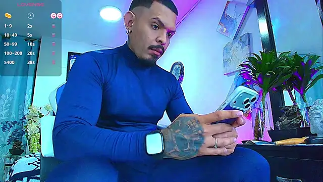 Snapshot of Adil_aminn chatting on July 12, 2026, 8:33 pm Adil aminn online show from July 12, 2026, 8:33 pm
