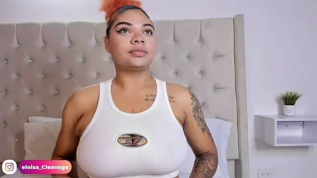 Snapshot of Eloisa_cleavage_ chatting on February 22, 2025, 11:02 am Eloisa cleavage online show from February 22, 2025, 11:02 am