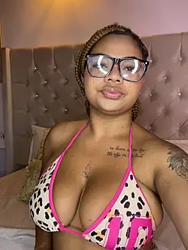 Eloisa cleavage  online show from July 18, 2026, 10:08 am