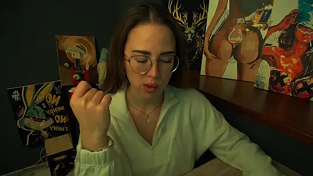 luxie milady online show from March 1, 2026, 12:40 pm