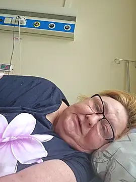 Snapshot of Awn290668 chatting on February 3, 2025, 10:03 am Awn290668 online show from February 3, 2025, 10:03 am