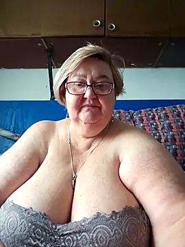 Snapshot of Awn290668 chatting on September 14, 2025, 6:12 am Awn290668 online show from September 14, 2025, 6:12 am