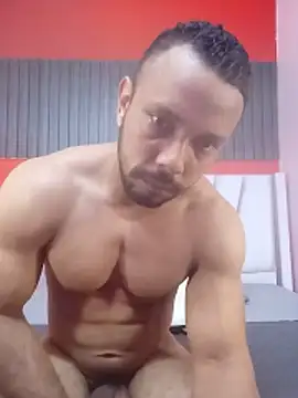 Snapshot of Thiago_Summers chatting on June 16, 2026, 2:09 pm Thiago Summers online show from June 16, 2026, 2:09 pm