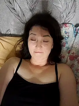 Snapshot of MriaLove31 chatting on September 16, 2025, 9:38 pm MriaLove31 online show from September 16, 2025, 9:38 pm