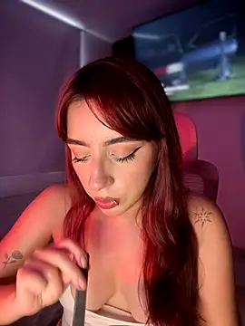 Snapshot of veronicaapink chatting on December 3, 2025, 9:24 pm veronicaapink online show from December 3, 2025, 9:24 pm