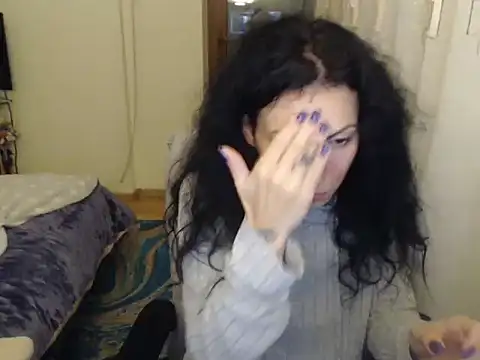 Emmatoo online show from December 14, 2025, 4:23 pm