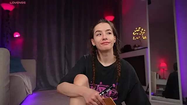 Snapshot of Amely_Young chatting on February 21, 2026, 12:55 am Amely Young online show from February 21, 2026, 12:55 am