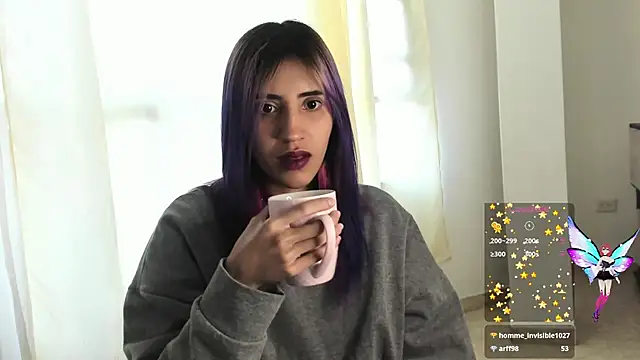 Snapshot of linnie_ chatting on December 12, 2024, 11:29 am linnie online show from December 12, 2024, 11:29 am