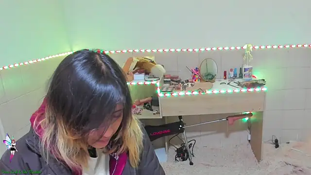 Snapshot of linnie_ chatting on September 18, 2025, 6:54 pm linnie online show from September 18, 2025, 6:54 pm