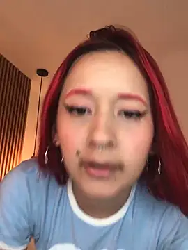 Snapshot of HannaRed_ chatting on March 13, 2025, 6:34 pm HannaRed online show from March 13, 2025, 6:34 pm