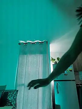 Pamela Rosal online show from November 19, 2025, 2:28 pm