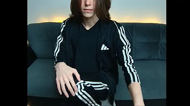 kobeny online show from February 20, 2025, 10:48 pm